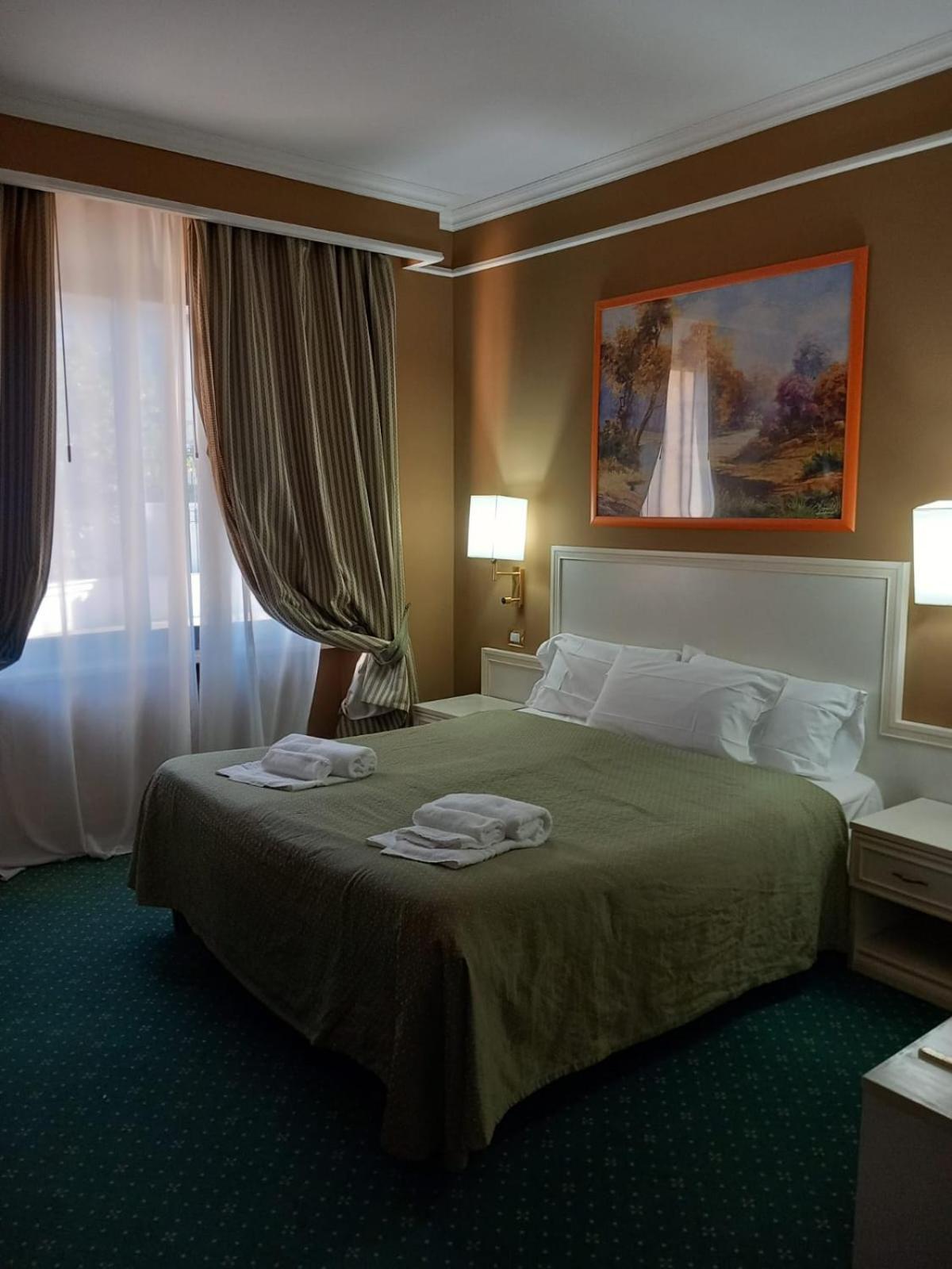 רומא Cervara Park Hotel מראה חיצוני תמונה