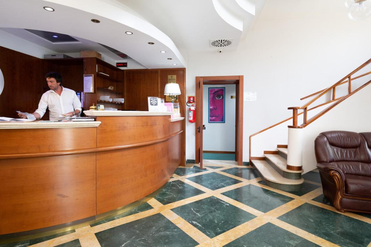 רומא Cervara Park Hotel מראה חיצוני תמונה