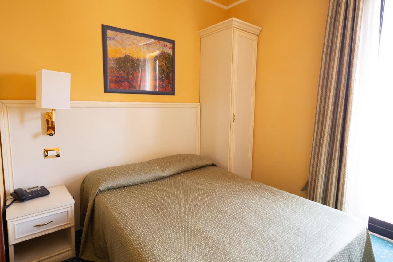 רומא Cervara Park Hotel מראה חיצוני תמונה